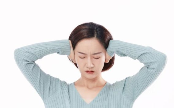 耳鸣可能是脑血管病的信号？这5个特点需警惕