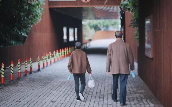 70岁以上老人六大健康隐患，了解这些提前预防，安享晚年更有保障