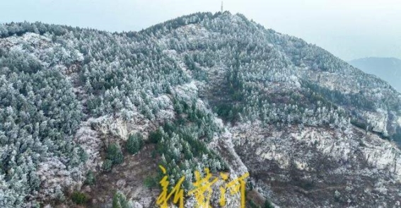 冬日佛慧山，雾凇银装素裹的奇幻世界
