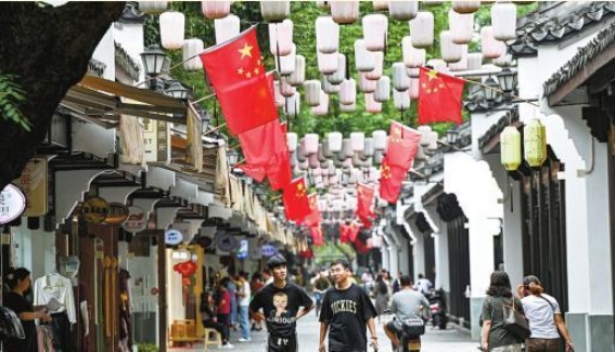 杭州丝绸城：历史与现代交汇的文化名片