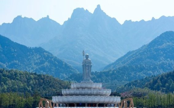 中国四大佛教圣地：自然与心灵的完美交融