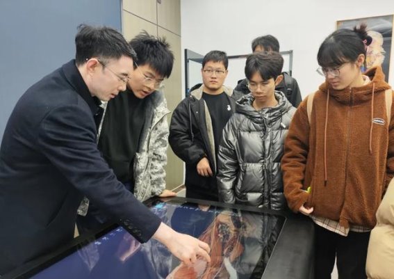 数字医学的未来之路——医学教育与科技创新的融合