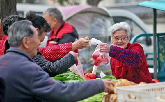 冬天早起有这4个迹象，老年人身体健康无忧