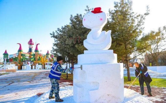 沈阳冬日“冻物乐园”：冰雪与美食交织的温暖奇遇