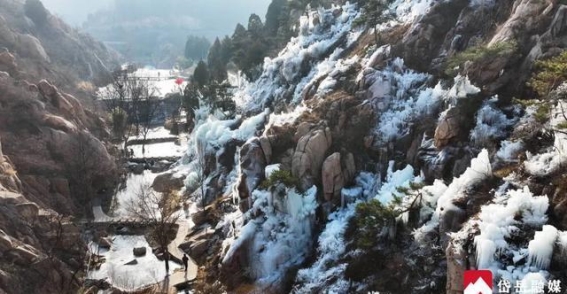 九女峰首届峡谷冰雪节：梦幻冬季里的激情与温暖