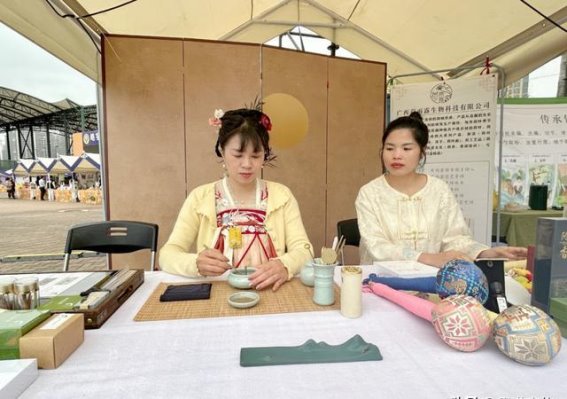 贵港市集：美食、文化与足球的激情盛宴