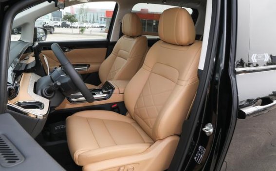 传祺E8 PHEV 2024款 MAX+：兼具实用性与舒适性的家用MPV新选择